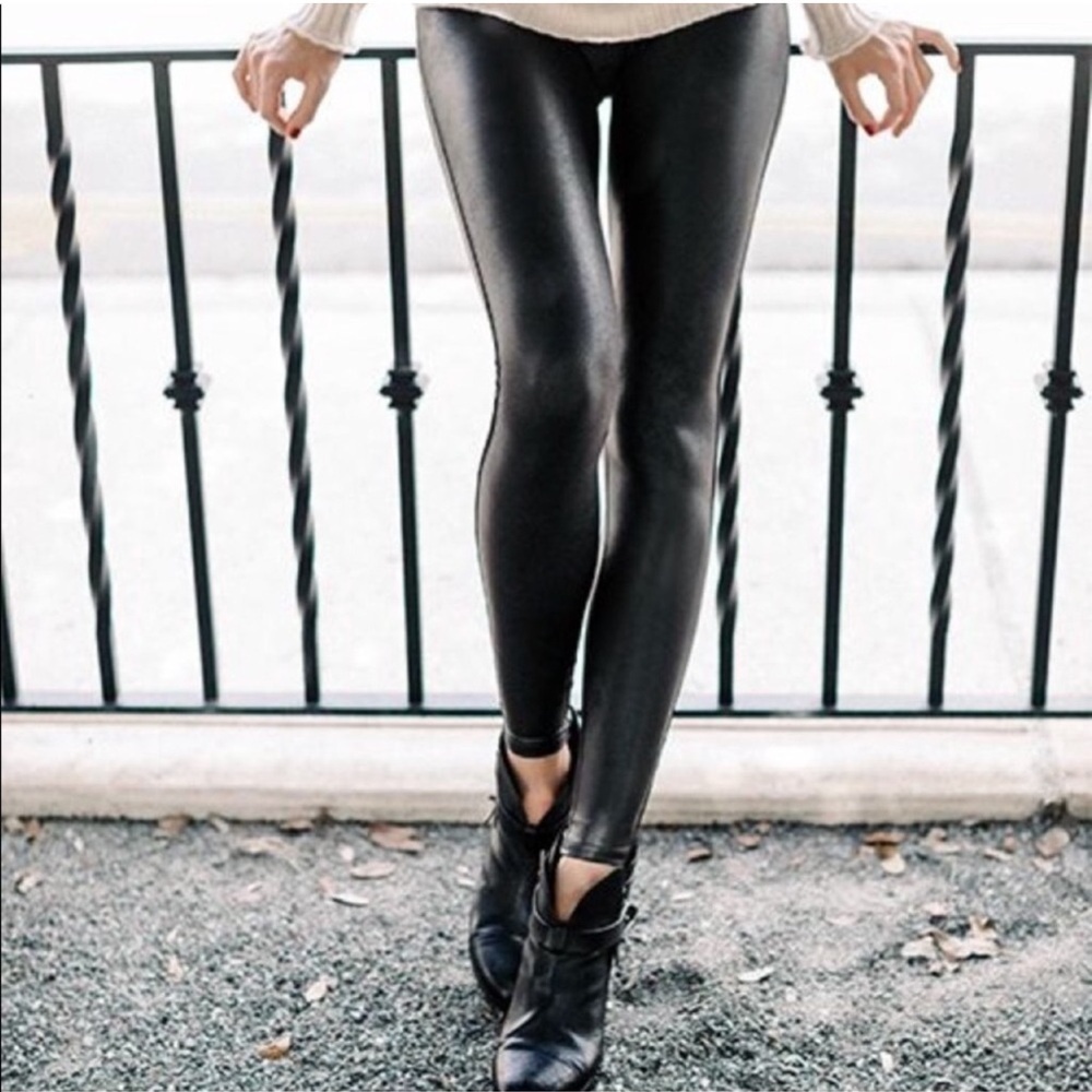 Spanx Faux Leather Black Shimmer Leggings Medium Petite - Picture 9 of 9